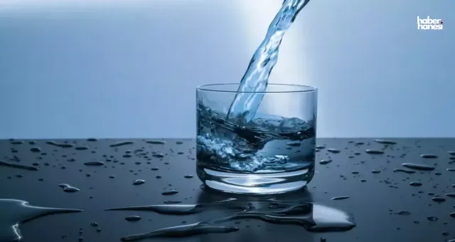 Sabahları Bir Bardak İçmek Metabolizmayı 20 Kat Hızlandırıyor! Ne Kabızlık Bırakıyor, Ne de Şişkinlik!