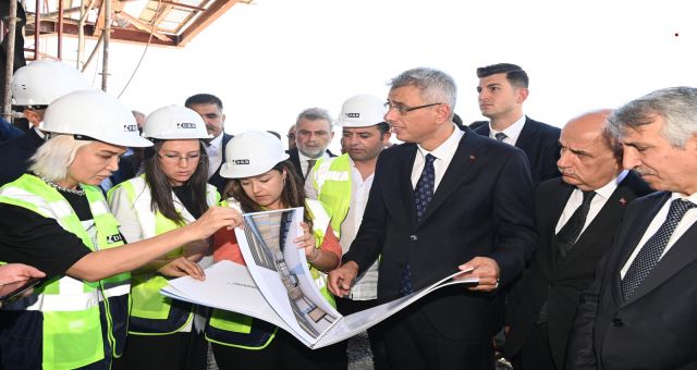 Bakan Memişoğlu’ndan Kahramanmaraş’a İlk Ziyaret: Sağlık Projeleri İncelendi