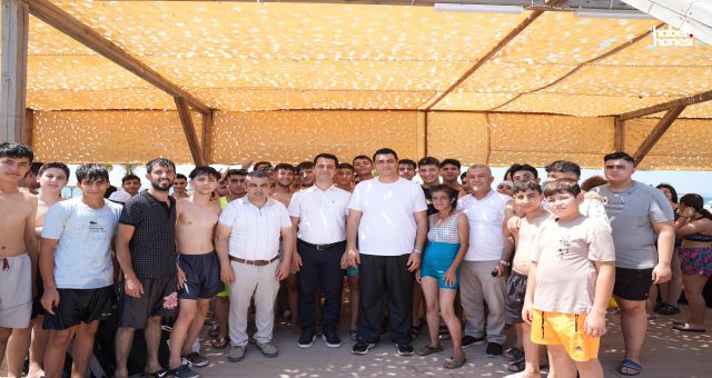 Başkan Yılmaz'dan Öğrencilere Karne Hediyesi: Günübirlik Deniz Kampı