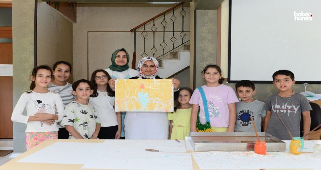 Kahramanmaraş Büyükşehir’in Ebru Atölyesine Miniklerden Yoğun İlgi