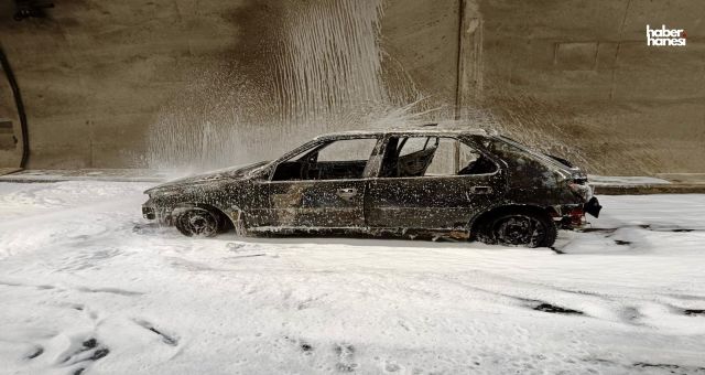 Kahramanmaraş-Kayseri Yolu Üzerinde Otomobil Yangını: Sürücü Şans Eseri Kurtuldu!