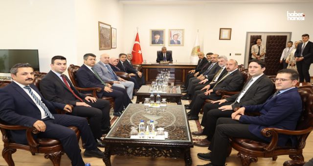 Sağlık Bakanı Kemal Memişoğlu, Kahramanmaraş'ta Bir Dizi Temas Gerçekleştirdi