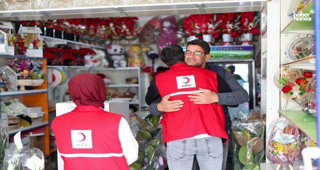 Türk Kızılay'dan Depremzede Esnafa 97.8 Milyon Liralık Destek