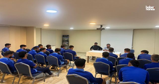 Başkan Ahmet Gaffar Akarca’dan Kahramanmaraş İstiklalspor’a Moral Toplantısı