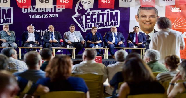 CHP’nin Eğitim Buluşmasında Umut Yılmaz’dan Milli Eğitim Bakanlığı’na Eleştiri
