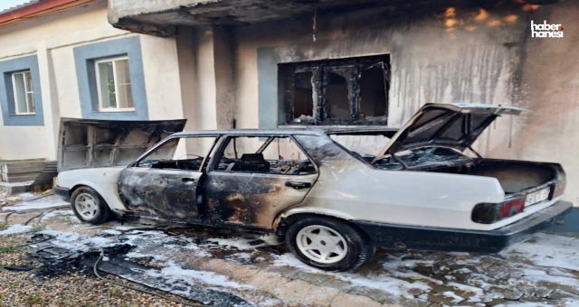 Kahramanmaraş'ta Otomobilde Çıkan Yangın Evle Birlikte Büyüyerek Maddi Hasara Yol Açtı!