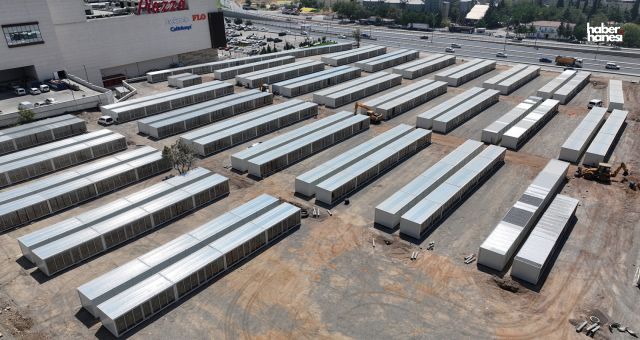 Kahramanmaraş'ta Piazza AVM Yanındaki Geçici Çarşıda Son Hazırlıklar Yapılıyor!