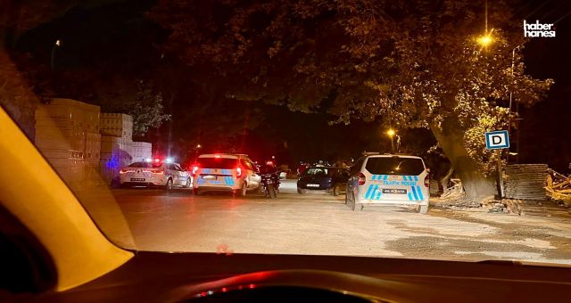 Kahramanmaraş'ta Polisten Kaçan Ehliyetsiz Sürücü 3 Araca Çarparak Yakalandı!