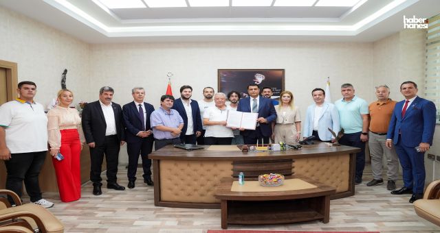 Şehitkamil Belediyespor Kulübü ve ANKA Hastanesi Arasında Sponsorluk Anlaşması İmzalandı