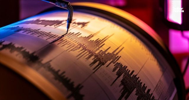 4.1 Büyüklüğünde Deprem Erzincan’ı Salladı!