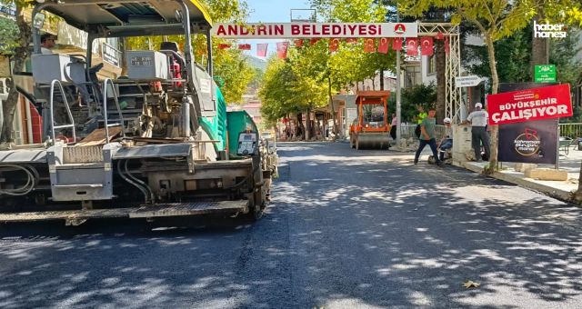 Andırın’da Yol Yenileme Seferberliği: Hükümet Caddesi Asfaltlanıyor