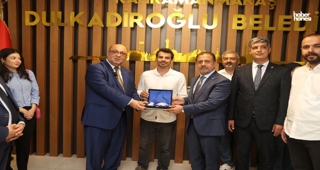 Dulkadiroğlu Gençlik Merkezlerinde Başarı Gösteren Öğrencilere Çeyrek Altın Ödülü