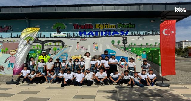 Geleceğin Sürücüleri Şehitkamil Trafik Eğitim Parkı'nda Eğitiliyor