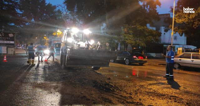 Kahramanmaraş Büyükşehir, Yağışın Etkilerini Gece Boyunca Temizledi