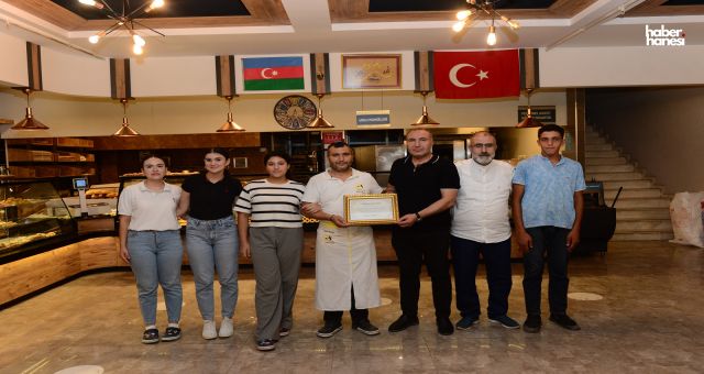 Kahramanmaraş Esnaflarına Deprem Sonrası Dayanışma Plaketi