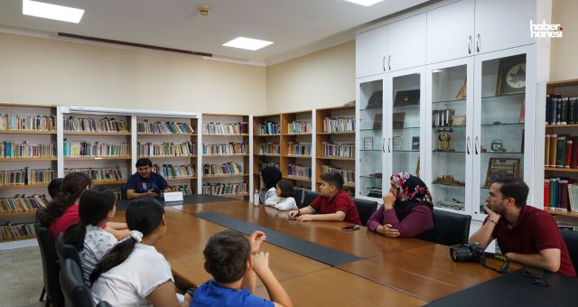 Yazar Yaşar Bayraktar, Kütüphane Söyleşisinde Genç Okurlarla Buluştu