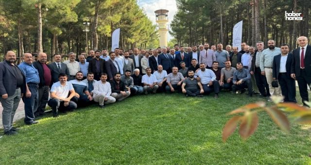 Dulkadiroğlu'nda Din Görevlileri Haftası Kutlandı: Başkan Akpınar İmamlarla Bir Araya Geldi