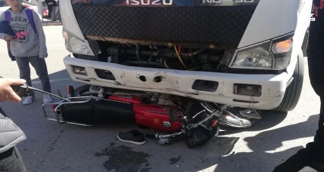 Kahramanmaraş Elbistan’da Korkutan Kaza: Motosiklet Kamyonetle Çarpıştı