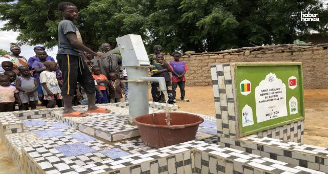 Kahramanmaraşlılar Şehitlerinin Vasiyetini Yerine Getirdi: Mali'de Su Kuyusu Açıldı