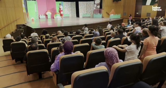 Kahramanmaraş’ta Çocuklar Pamuk ile Kömür Tiyatrosu ile Buluştu