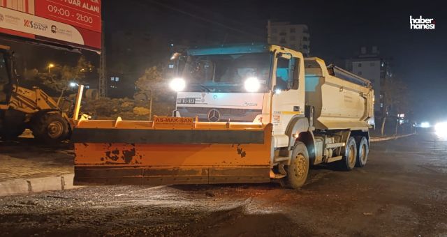 Kahramanmaraş Büyükşehir Gece Mesaisinde: Kış Şartlarıyla Kesintisiz Mücadele
