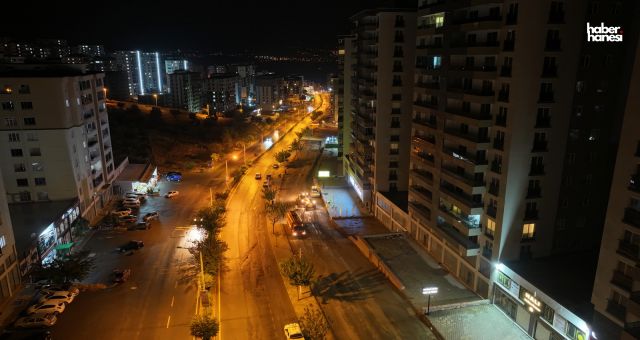 Kahramanmaraş Büyükşehir'den Bahçeci Hoca Bulvarı'na Asfalt Yenileme Atağı!