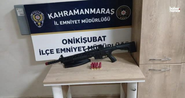 Kahramanmaraş'ta 17 Yaşındaki Genç Ruhsatsız Silahla Yakalandı!