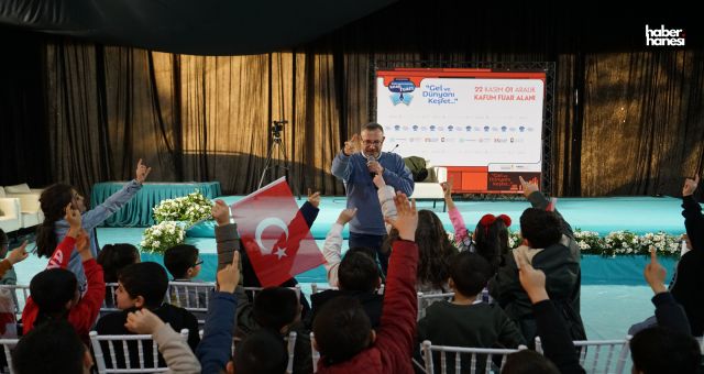 Salih Zengin Minik Okurlarla Kahramanmaraş Kitap Fuarı'nda Buluştu