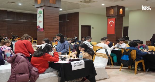 Şehitkâmil'de Minik Satranç Ustalarının Büyük Mücadelesi
