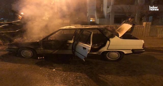 Kahramanmaraş Afşin'de Otomobil Yangını Paniğe Neden Oldu
