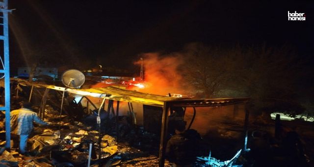 Kahramanmaraş Pazarcık’ta Konteyner Yangını: Maddi Hasar Oluştu
