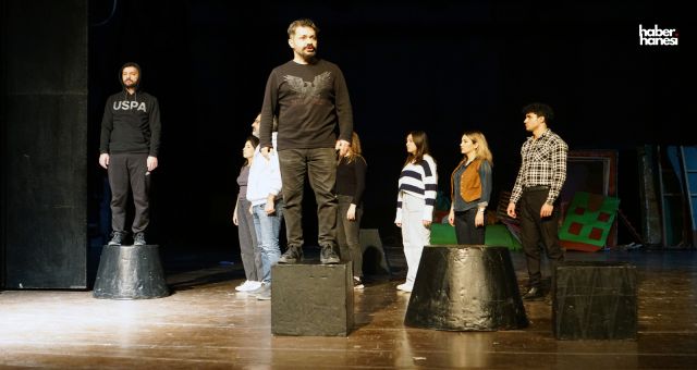 Kahramanmaraş'ta Tiyatro Sezonu Başlıyor: Sahne Maraş Hazır!