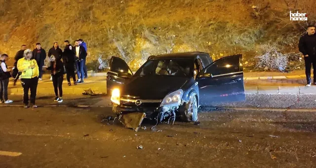 Kahramanmaraş'ta Kaygan Yol Kabusu: Araç Kaldırıma Çarptı, 1 Yaralı