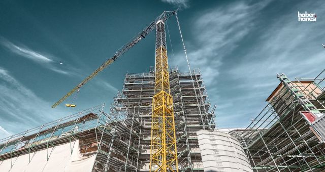 Kahramanmaraş’ta Kule Vinç Operatörlüğü: Yüksek Maaşlar ve Yeni Kariyer Fırsatları