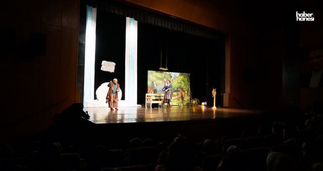 Kahramanmaraş'ta Yarıyıl Tatilinde Çocuklara Unutulmaz Tiyatro Gösterisi