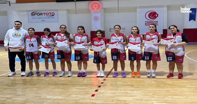 SANKO Okulları Yıldız Kız Basketbol Takımı Şampiyon Oldu