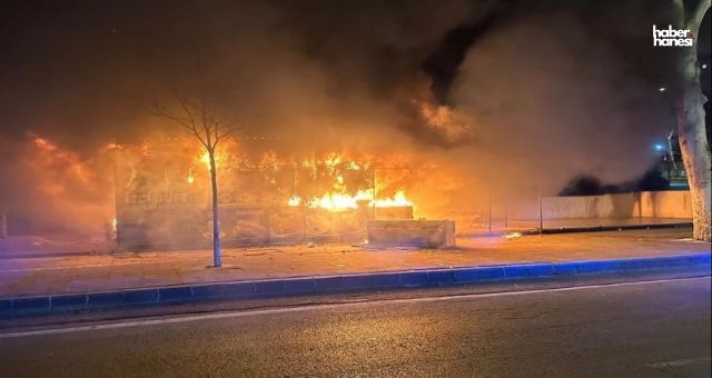 Kahramanmaraş'ta Yangın Büfeyi Küle Çevirdi!