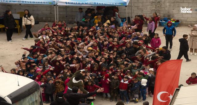 Şehitkamil Belediyesi’nden Köy Okullarına Şenlik: Çocuklar Doyasıya Eğlendi!
