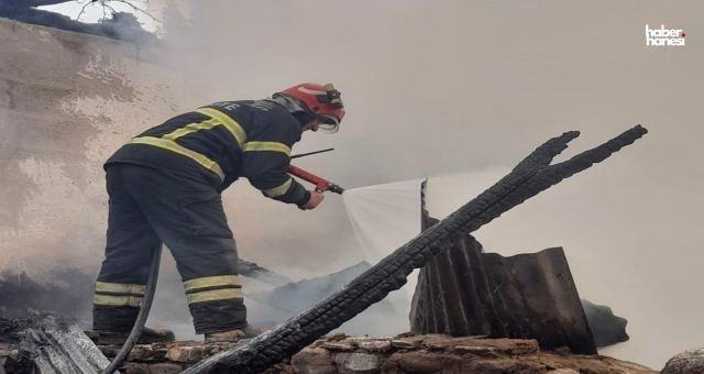 Kahramanmaraş’ta Yangın Paniği! Toprak Evde Büyük Hasar!