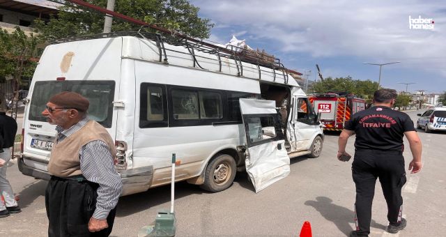 Kahramanmaraş’ta Trafik Kazası: İki Araç Çarpıştı, 6 Kişi Yaralandı
