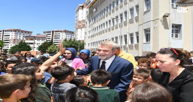 Başkan Görgel Miniklerle Buluştu: “Onların Hayalleri Bizim Yol Haritamız”