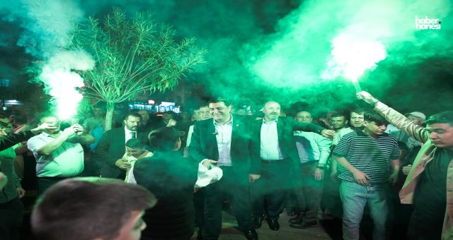 Başkan Umut Yılmaz’a Doğum Günü Sürprizi: Şehitkamil’de Coşkulu Anlar