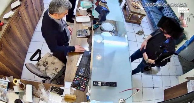 Kahramanmaraş’ta 10 Kuyumcuyu Aynı Anda Dolandırdı!