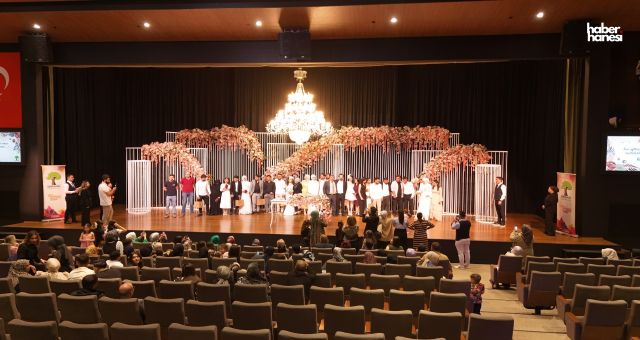 Şehitkamil’de Toplu Nikah Coşkusu! 100 Çift Aynı Anda Evlendi