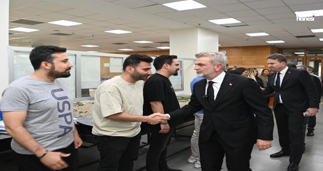 Başkan Fırat Görgel, Belediye Personelinin Bayramını Kutladı: 'Emeğiniz Kıymetli'