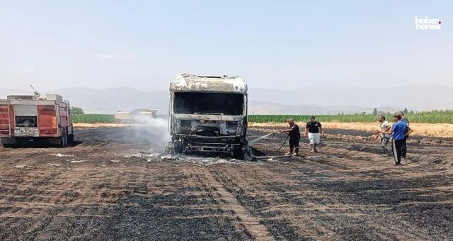 Kahramanmaraş Türkoğlu’nda Tır Yangını! Alevler Aracı Küle Çevirdi