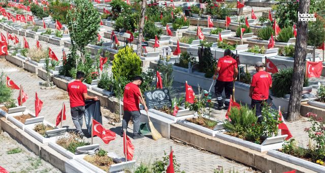 Kahramanmaraş’ta Mezarlıklarda Bayram Temizliği Başladı