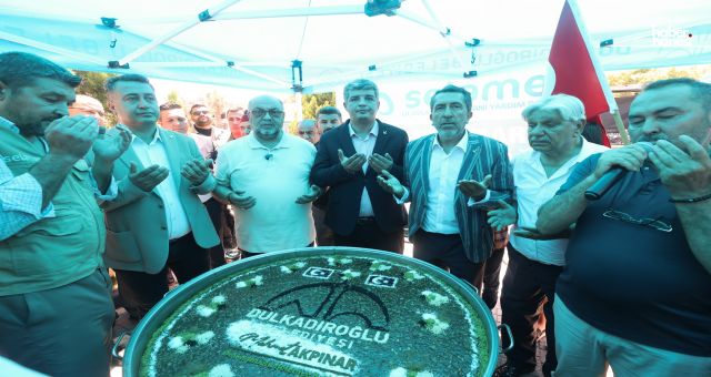 Aşure Bereketi Dulkadiroğlu’nda Paylaşıldı! Binlerce Kişi Aynı Sofrada Buluştu
