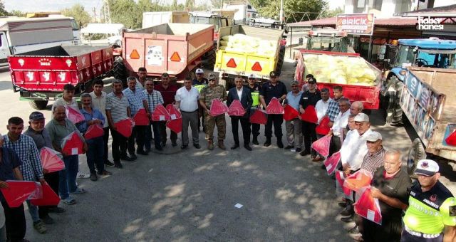 Kahramanmaraş’ta 100 Römorka Reflektör Takıldı