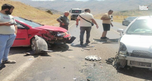 Kahramanmaraş'ta Feci Kaza: İki Araç Çarpıştı, 2 Yaralı